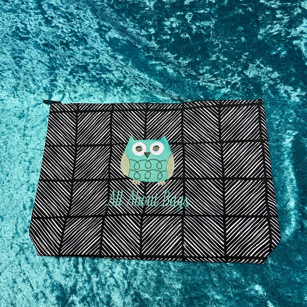 Thirty-one Zipper Pouch in Geo Squares print with embroidered owl.